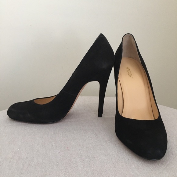 Black suede pumps - Picture 4 of 6